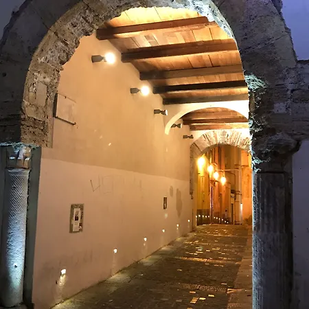 La Garconniere-suite In Centro Πανσιόν