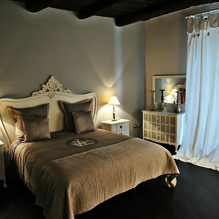 La Garconniere-suite In Centro 2* サレルノ