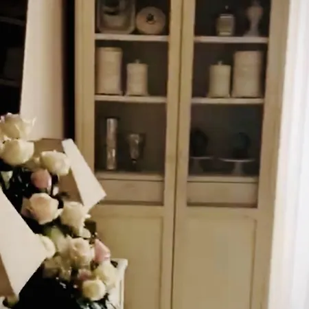 La Garconniere-suite In Centro 3*